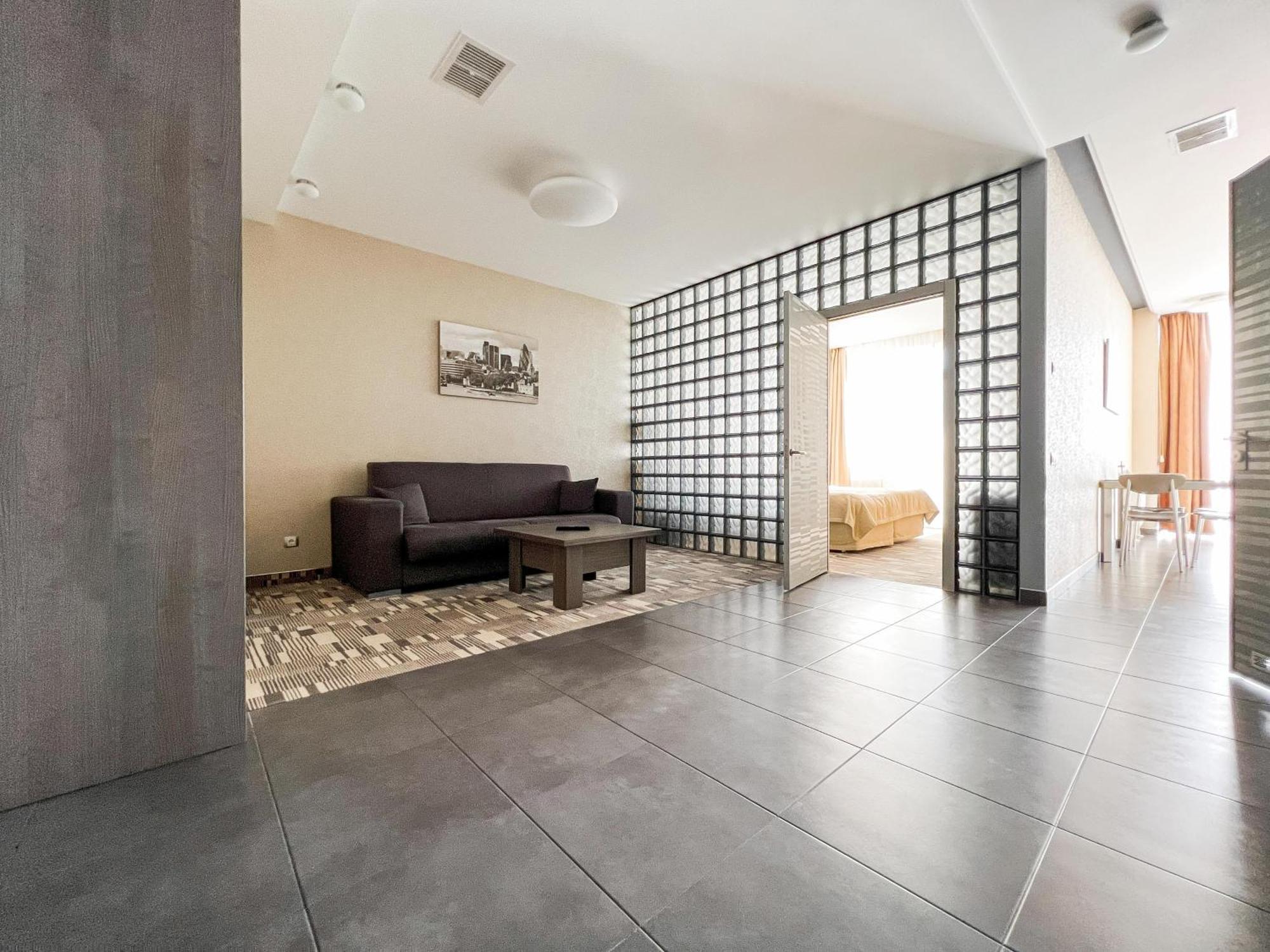 12Th Floor Apartments Odessa Extérieur photo